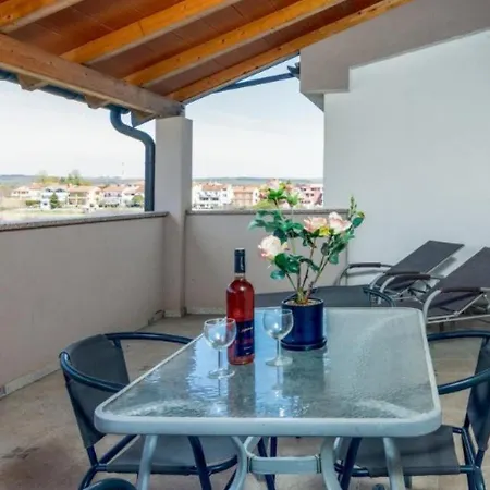 Gagulic Apartment *